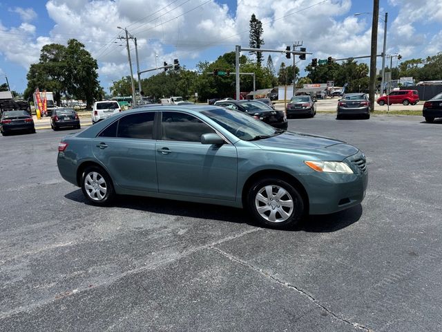 2009 Toyota Camry 4dr Sedan I4 Automatic SE - 23042902 - 1
