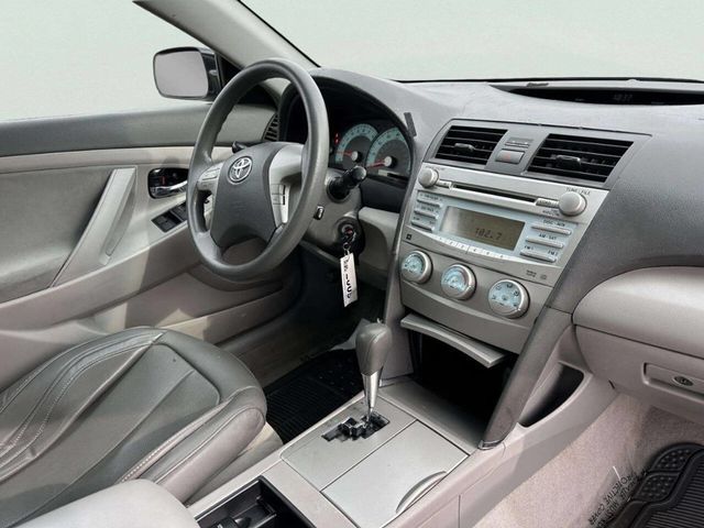 2009 Toyota Camry 4dr Sedan V6 Automatic LE - 22992738 - 19