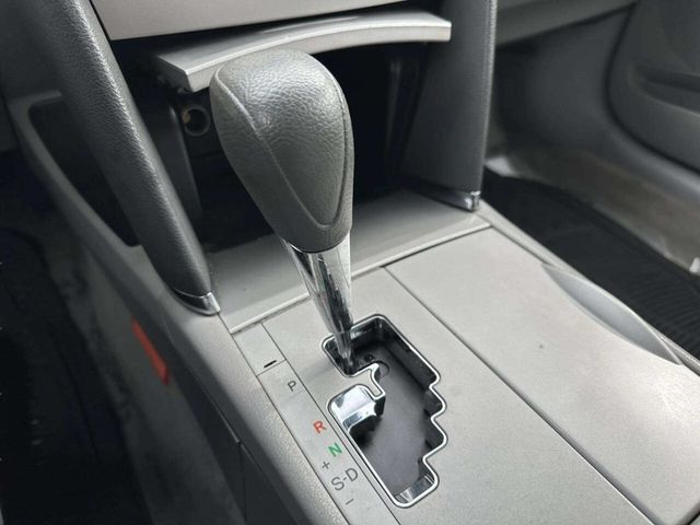 2009 Toyota Camry 4dr Sedan V6 Automatic LE - 22992738 - 27