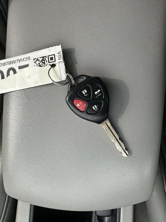 2009 Toyota Camry 4dr Sedan V6 Automatic LE - 22992738 - 31