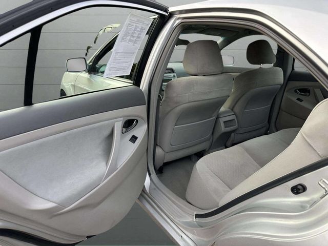 2009 Toyota Camry Base 4dr Sedan 5A - 22943742 - 14