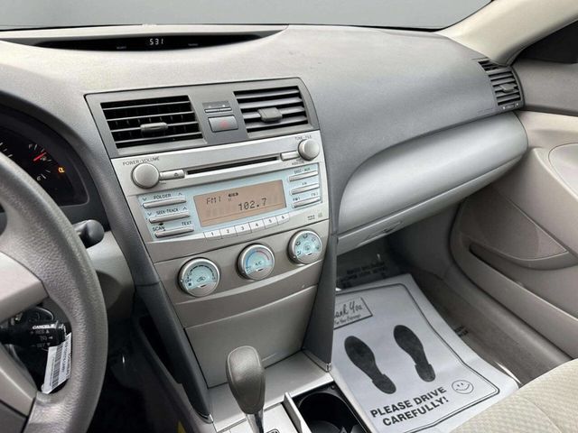 2009 Toyota Camry Base 4dr Sedan 5A - 22943742 - 26