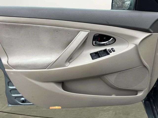 2009 Toyota Camry Base 4dr Sedan 5A - 22997917 - 9