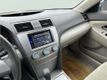 2009 Toyota Camry Base 4dr Sedan 5A - 22997917 - 24
