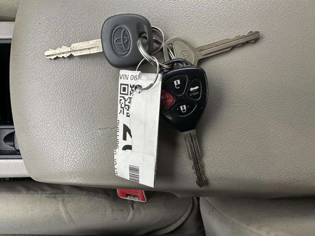 2009 Toyota Camry Base 4dr Sedan 5A - 22997917 - 30