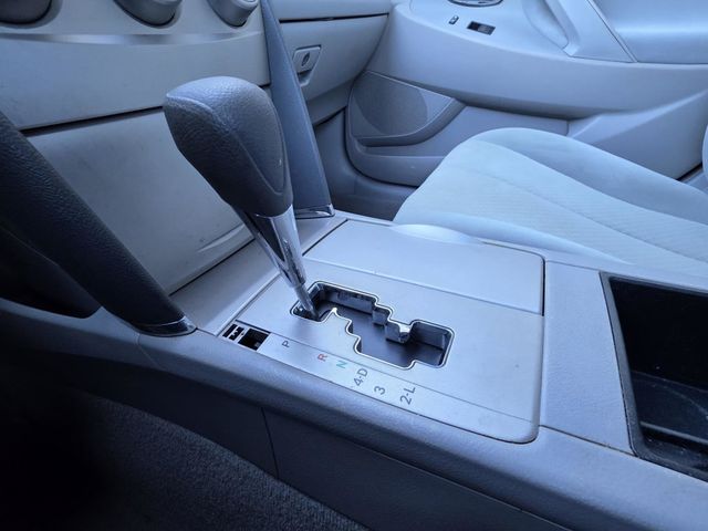 2009 Toyota Camry LE - 23101375 - 16