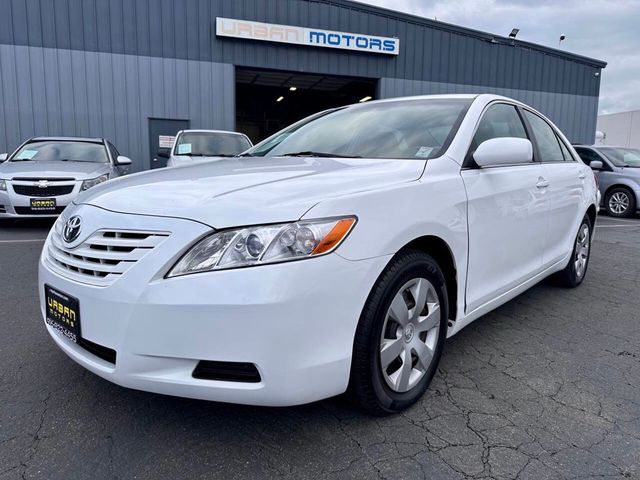 2009 Toyota Camry LE 4dr Sedan 5M - 23022348 - 1