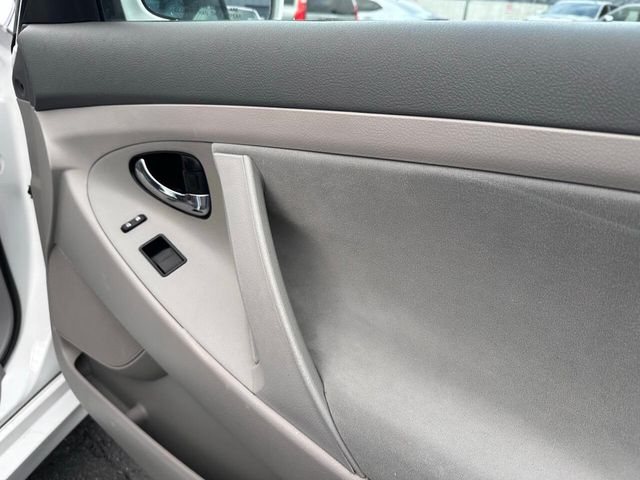 2009 Toyota Camry LE 4dr Sedan 5M - 23022348 - 20