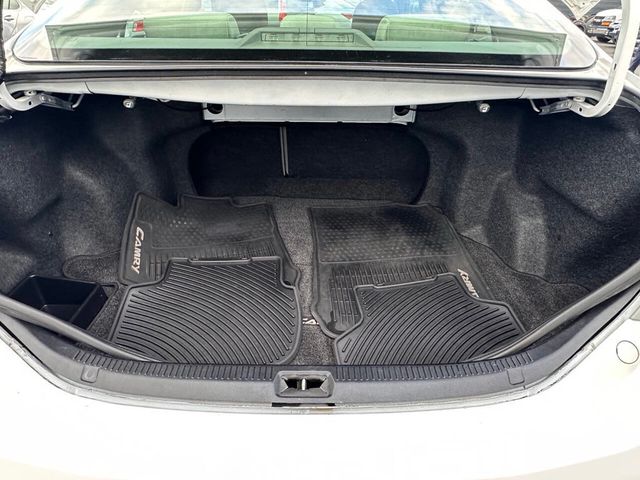 2009 Toyota Camry LE 4dr Sedan 5M - 23022348 - 25