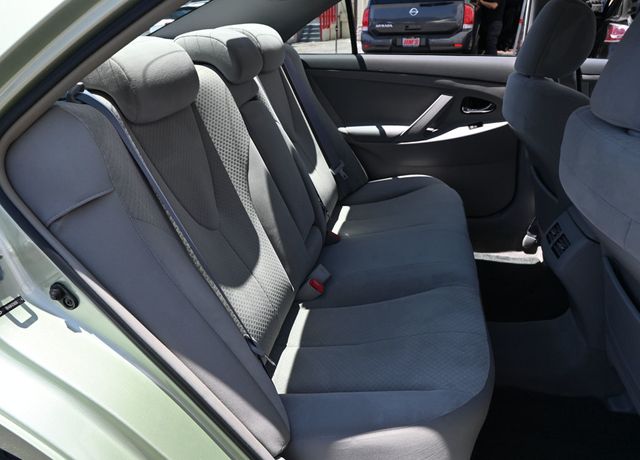 2009 Toyota Camry Hybrid 4dr Sedan - 23062919 - 17