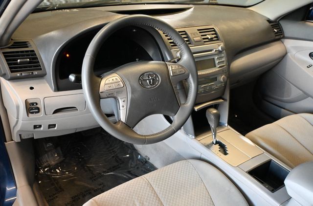 2009 Toyota Camry Hybrid 4dr Sedan - 23068586 - 5