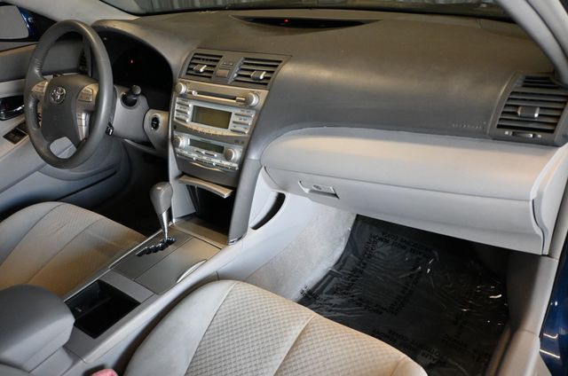 2009 Toyota Camry Hybrid 4dr Sedan - 23068586 - 6