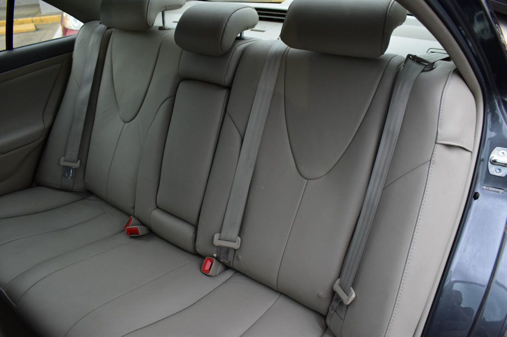 2009 Toyota Camry Hybrid 4dr Sedan - 22853907 - 20