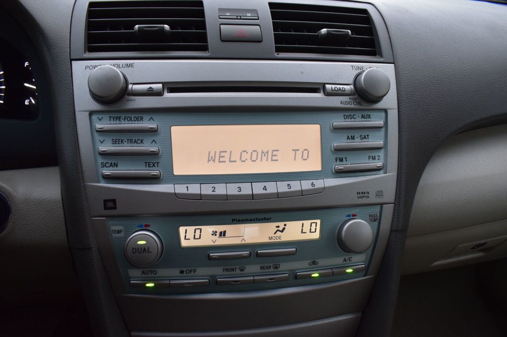 2009 Toyota Camry Hybrid 4dr Sedan - 22853907 - 25