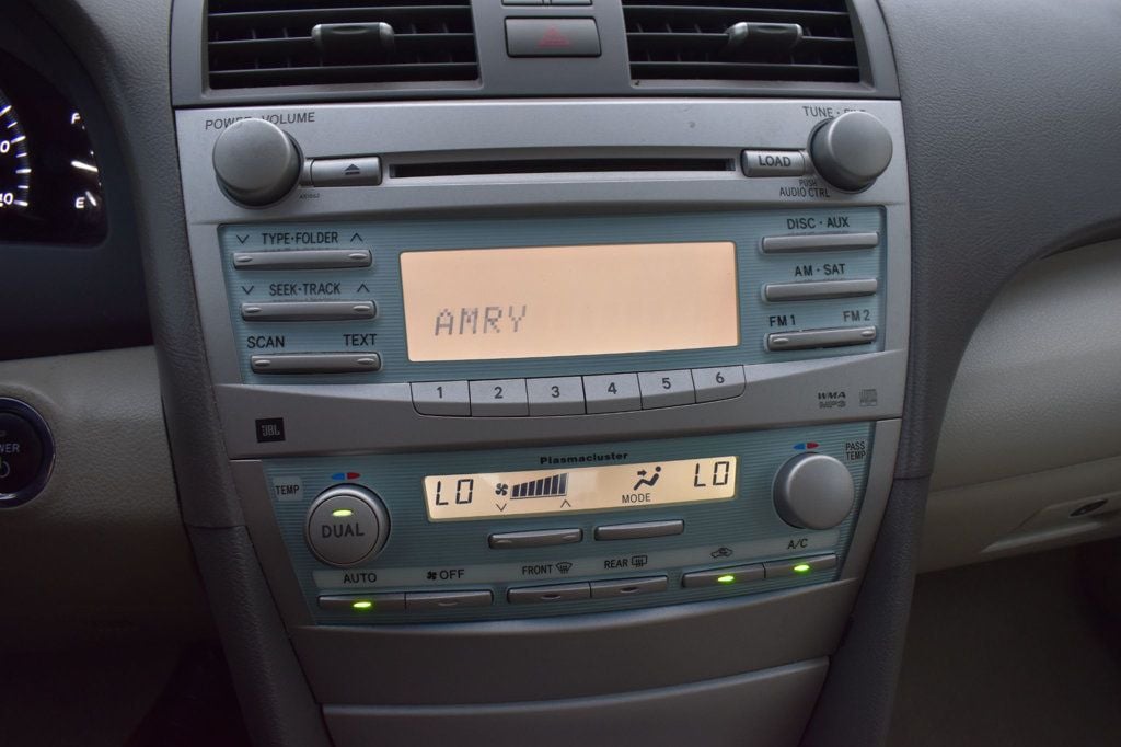 2009 Toyota Camry Hybrid 4dr Sedan - 22853907 - 26