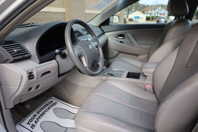 2009 Toyota Camry Hybrid 4dr Sedan - 22958436 - 11