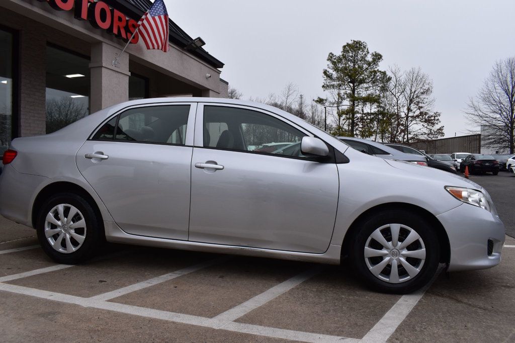 2009 Toyota Corolla 4dr Sedan Automatic LE - 22772338 - 5