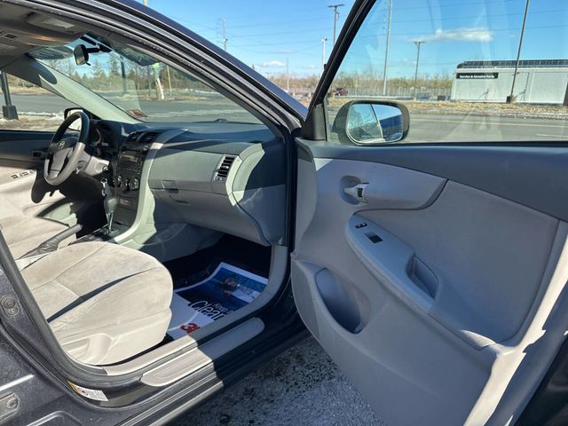 2009 Toyota Corolla 4dr Sedan Automatic LE - 22770171 - 10