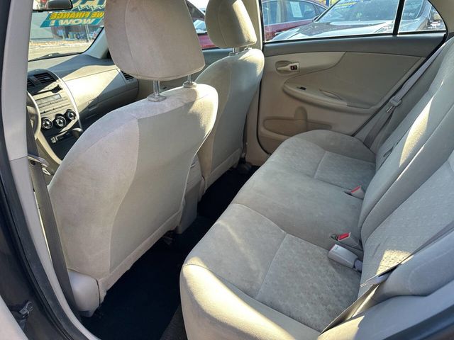 2009 Toyota Corolla 4dr Sedan Automatic LE - 22770171 - 15