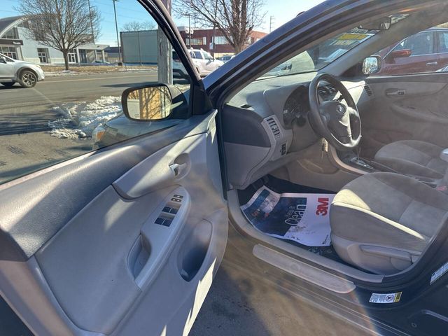 2009 Toyota Corolla 4dr Sedan Automatic LE - 22770171 - 16