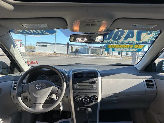 2009 Toyota Corolla 4dr Sedan Automatic LE - 22770171 - 18