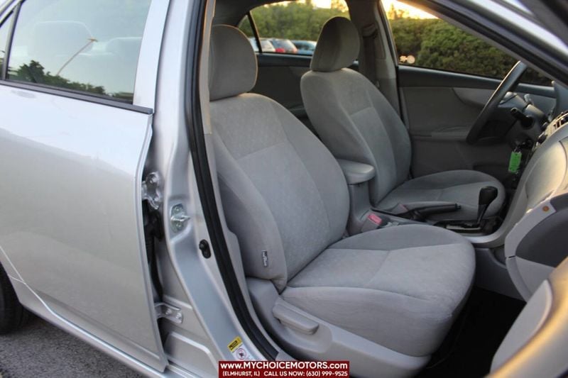 2009 Toyota Corolla 4dr Sedan Automatic LE - 22620247 - 17