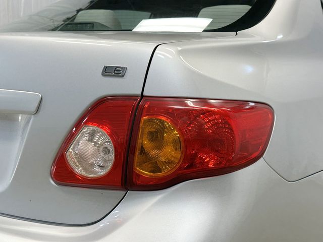 2009 Toyota Corolla 4dr Sedan Automatic LE - 23081217 - 11