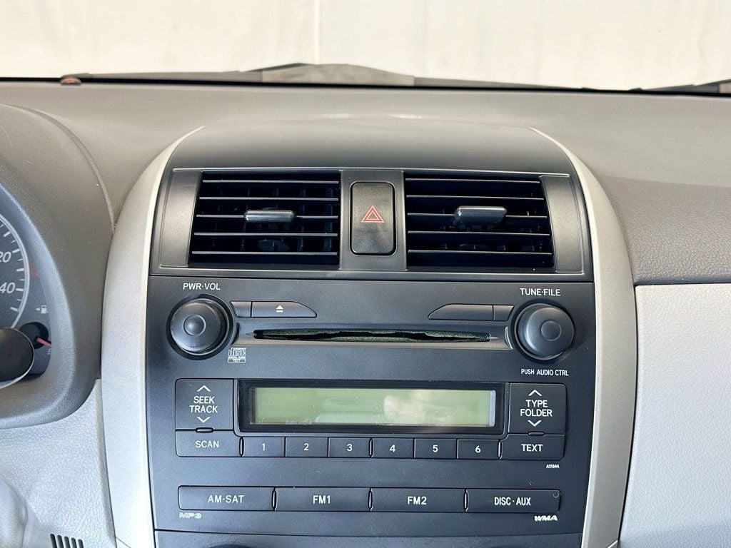 2009 Toyota Corolla 4dr Sedan Automatic LE - 23081217 - 24