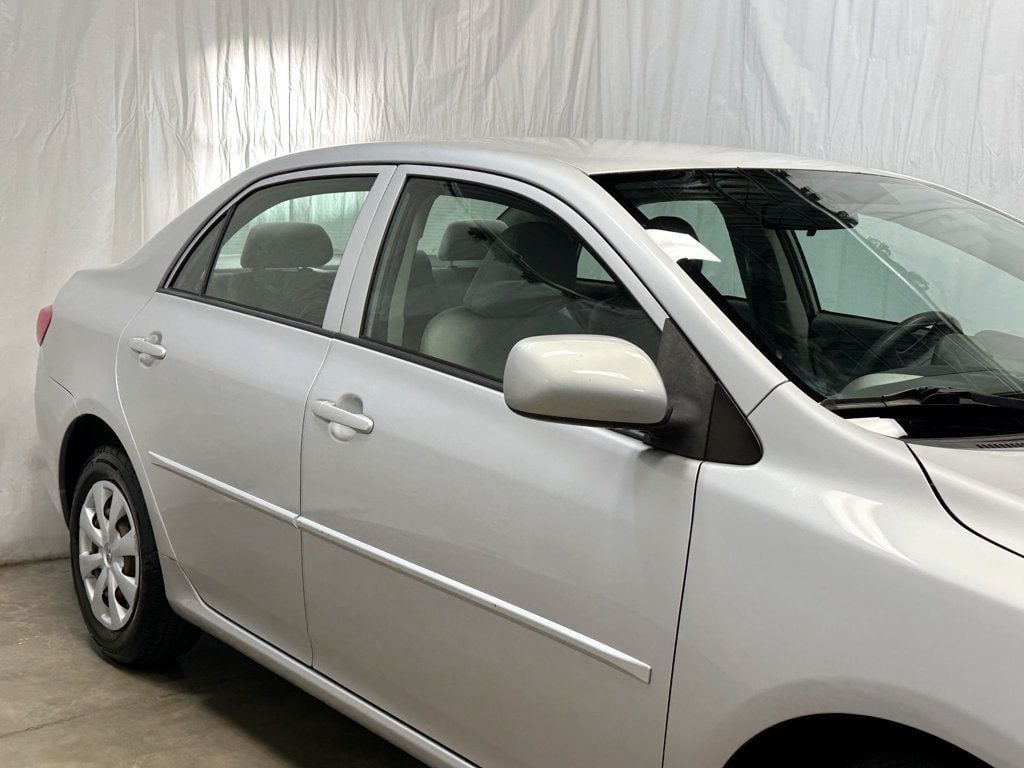 2009 Toyota Corolla 4dr Sedan Automatic LE - 23081217 - 3