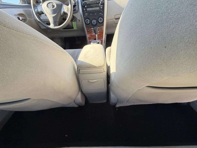 2009 Toyota Corolla 4dr Sedan Automatic XLE - 22972934 - 24