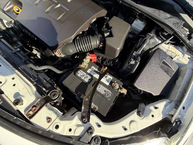 2009 Toyota Corolla 4dr Sedan Automatic XLE - 22972934 - 28