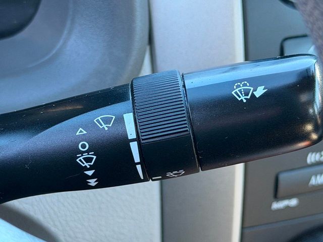 2009 Toyota Corolla 4dr Sedan Automatic XLE - 22972934 - 36