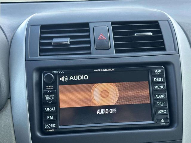 2009 Toyota Corolla 4dr Sedan Automatic XLE - 23054075 - 28