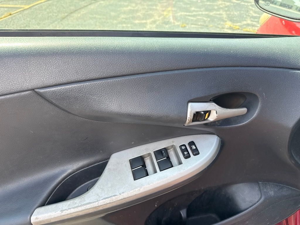 2009 Toyota Corolla 4dr Sedan Automatic XRS - 23070648 - 9