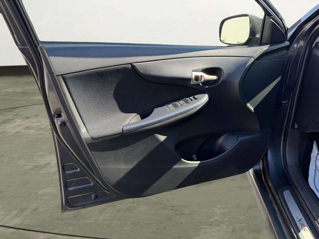 2009 Toyota Corolla 4dr Sedan Manual XRS - 22991127 - 10