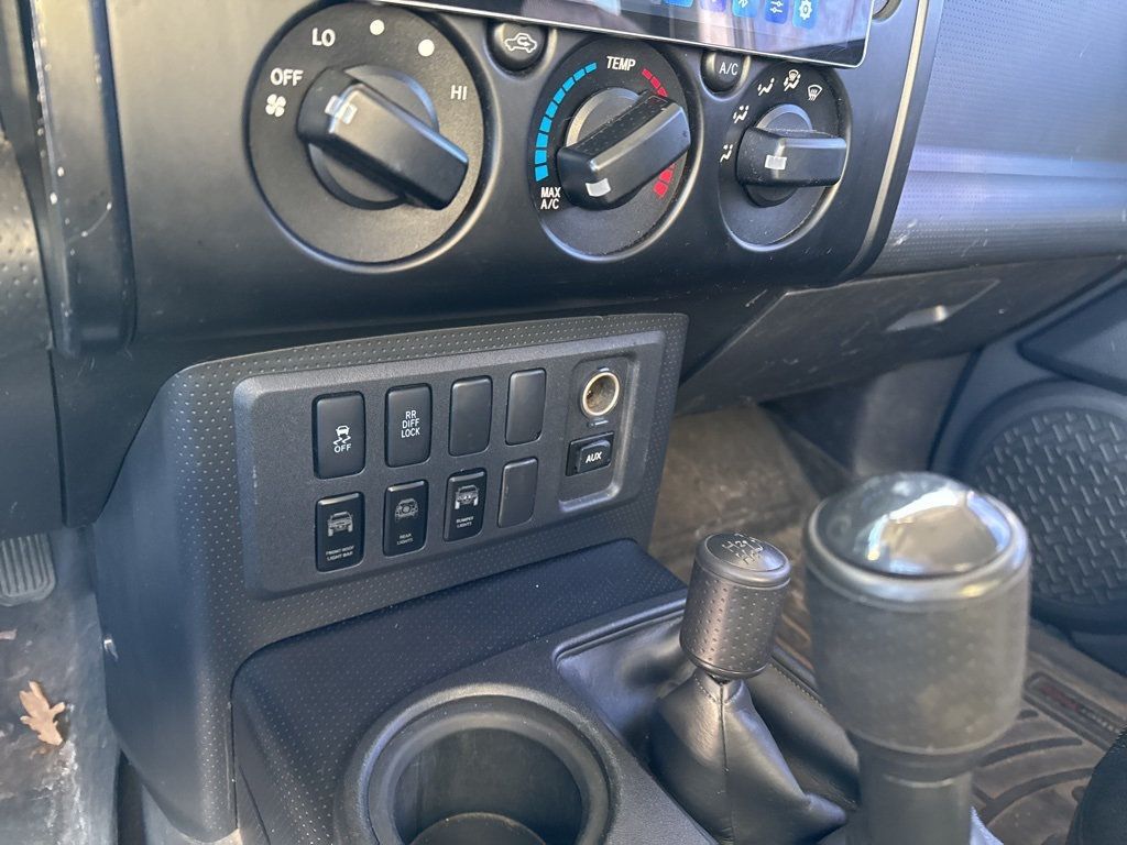 2009 Toyota FJ Cruiser 4WD 4dr Automatic - 22960459 - 15