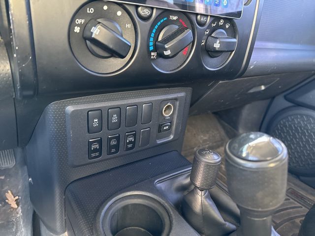 2009 Toyota FJ Cruiser 4WD 4dr Automatic - 22960459 - 15