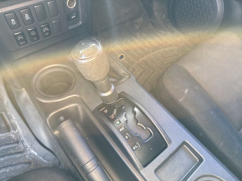 2009 Toyota FJ Cruiser 4WD 4dr Automatic - 22960459 - 18