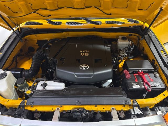 2009 Toyota FJ Cruiser 4WD 4dr Automatic - 23048865 - 30