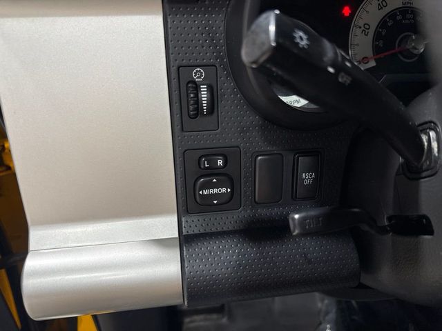 2009 Toyota FJ Cruiser 4WD 4dr Manual - 23048865 - 9