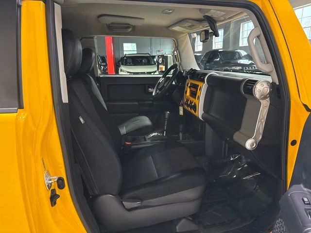 2009 Toyota FJ Cruiser 4WD 4dr Manual - 23048865 - 23