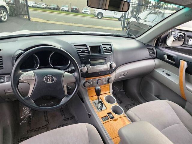 2009 Toyota Highlander Hybrid - 22687997 - 13