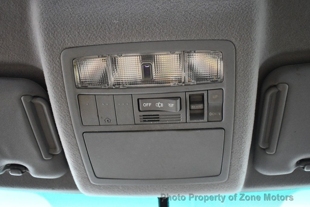 2009 Toyota Highlander Hybrid Limited photo 37