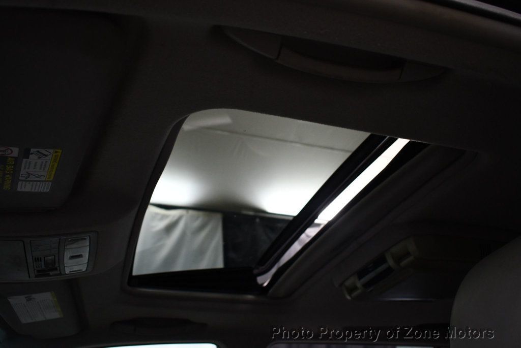 2009 Toyota Highlander Hybrid Limited photo 38