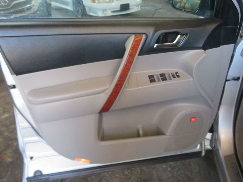 2009 Toyota Highlander LIMITED LEATHER 3RD ROW SEAT HIGLANDER 33 SERVICE RECORDS  - 23097214 - 15