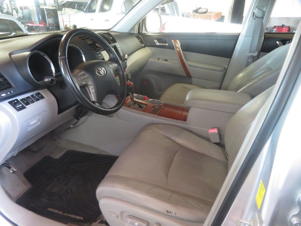 2009 Toyota Highlander LIMITED LEATHER 3RD ROW SEAT HIGLANDER 33 SERVICE RECORDS  - 23097214 - 17