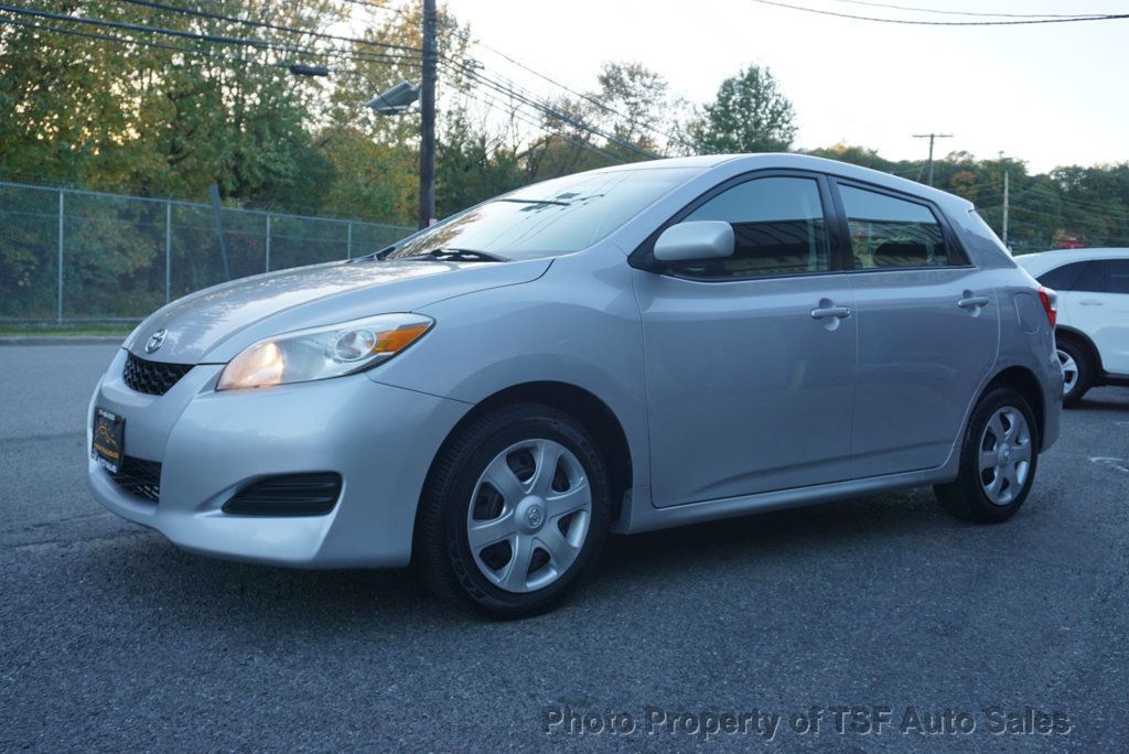 2009 Toyota Matrix 5dr Wagon Automatic FWD 1-OWNER CLEAN CARFAX LOW MILES  - 23098708 - 2