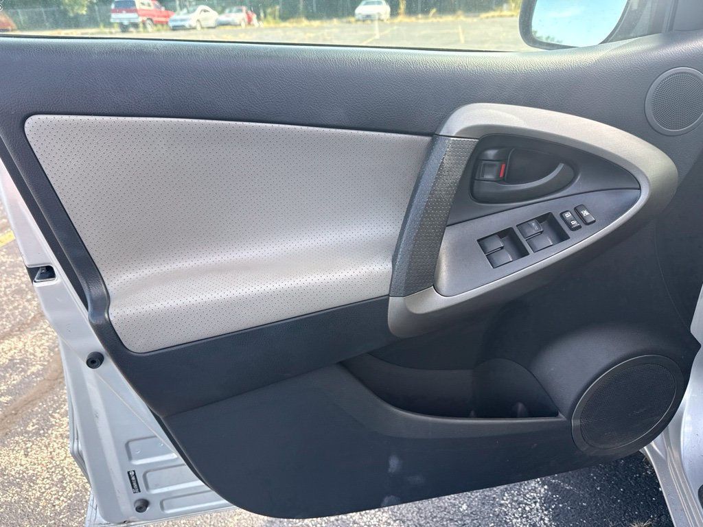 2009 Toyota RAV4 4WD 4dr 4-cyl 4-Speed Automatic Ltd - 23087918 - 8