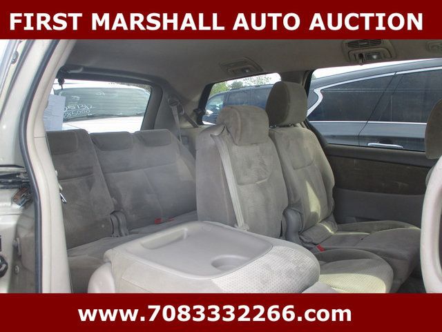 2009 Toyota Sienna  - 22927552 - 3