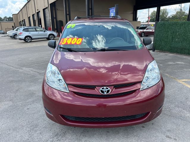 2009 Toyota Sienna LE 8-PASSENGER - 23075353 - 1